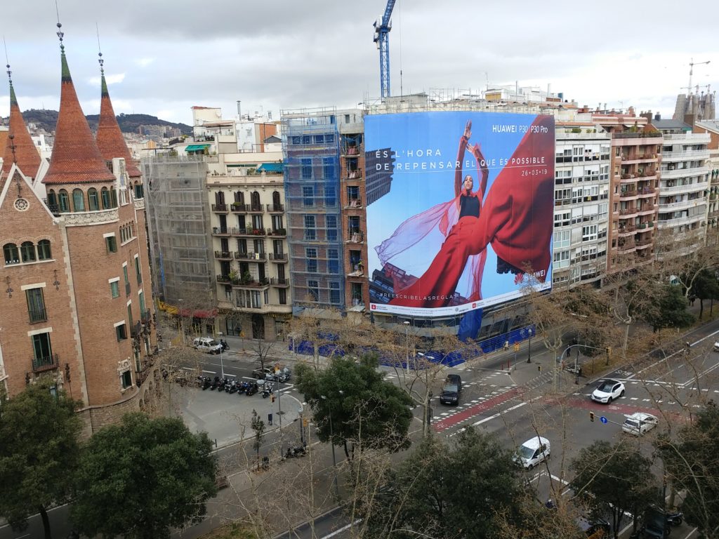 Lonas publicitarias en Barcelona
